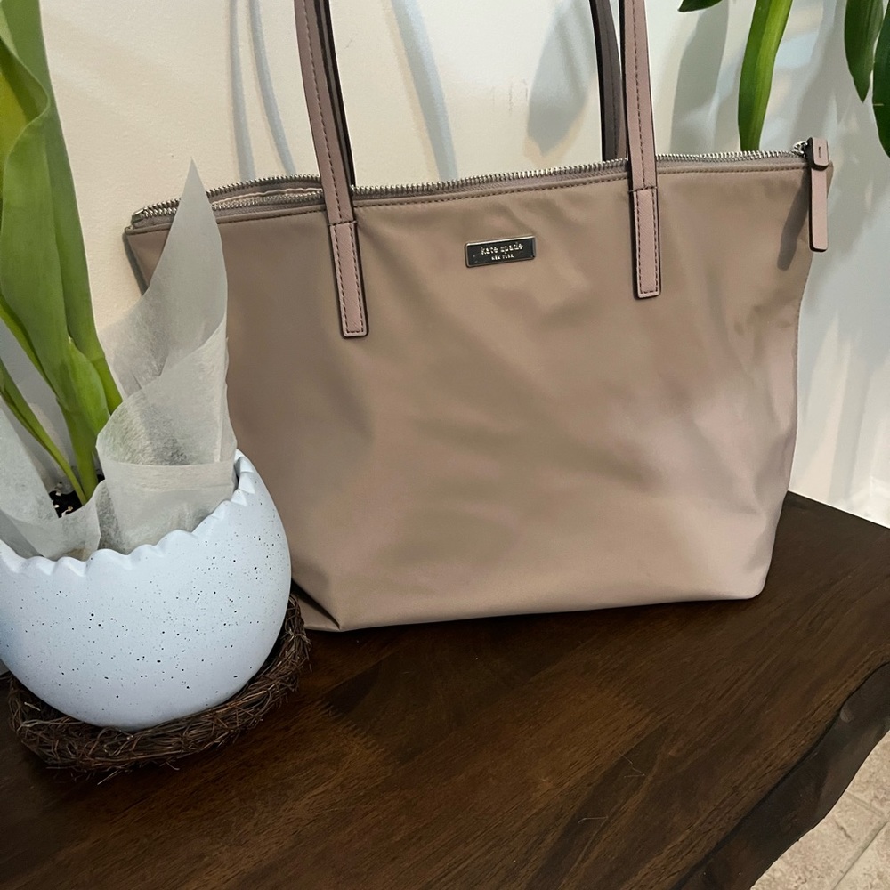 Kate Spade ♠️ Med Handbag